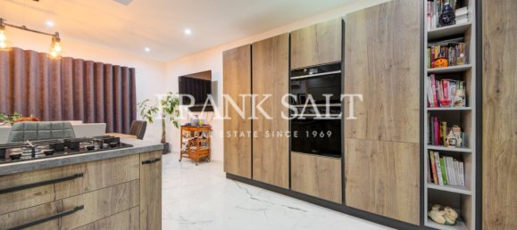 5 bedrooms Maisonette in Swieqi, Malta No. 2722 6