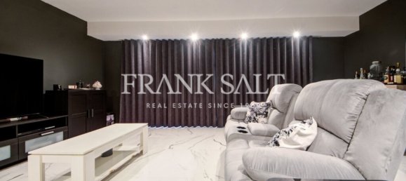 5 bedrooms Maisonette in Swieqi, Malta No. 2722 8