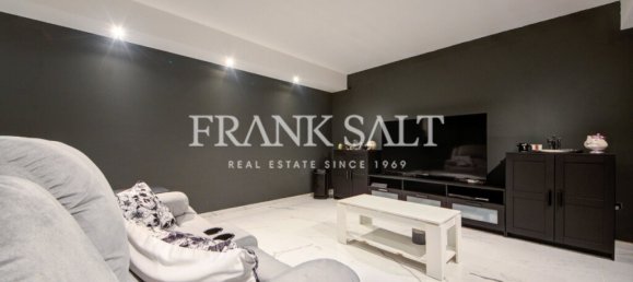 5 bedrooms Maisonette in Swieqi, Malta No. 2722 10