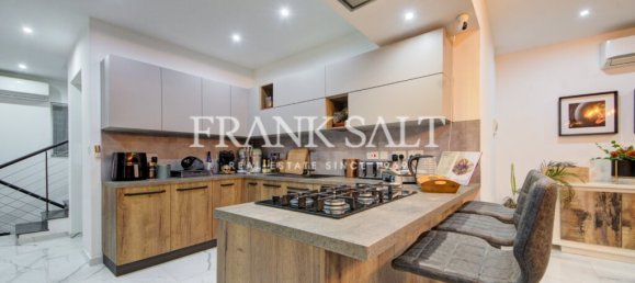 5 bedrooms Maisonette in Swieqi, Malta No. 2722 4