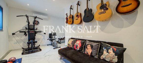 5 bedrooms Maisonette in Swieqi, Malta No. 2722 11