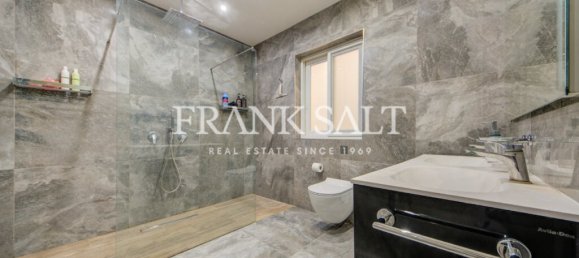 5 bedrooms Maisonette in Swieqi, Malta No. 2722 15