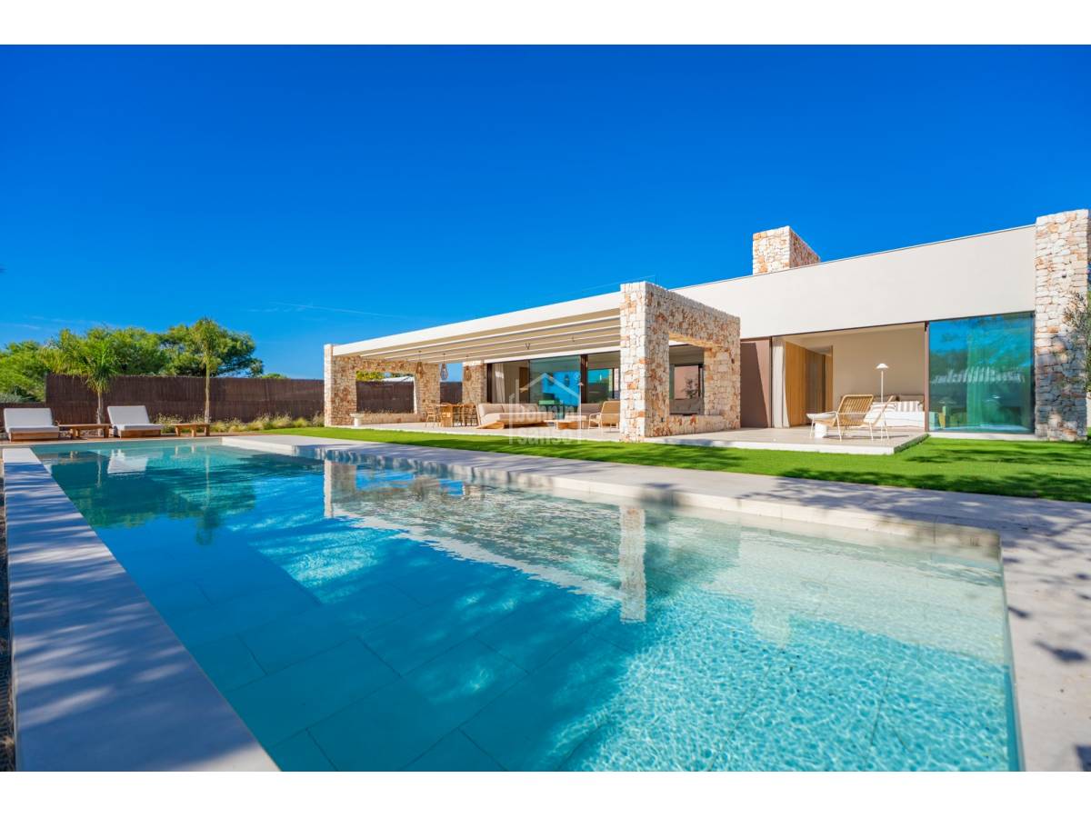 4 Schlafzimmer Villa in Mahon, Spain, Nr. 291457