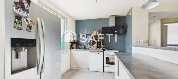 4 bedrooms House in Marigny-Marmande, France No. 43089 16