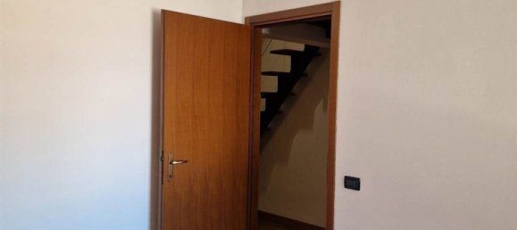 5 bedrooms Apartment in Campi Bisenzio, Italy No. 324616 29