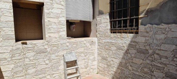 5 bedrooms Apartment in Campi Bisenzio, Italy No. 324616 14