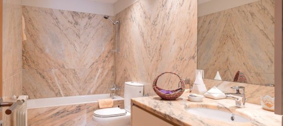 4 bedrooms Villa in Porto, Portugal No. 130575 12