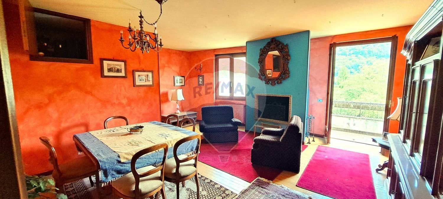 4 rooms Apartment in Cerano d'Intelvi, Italy No. 229793