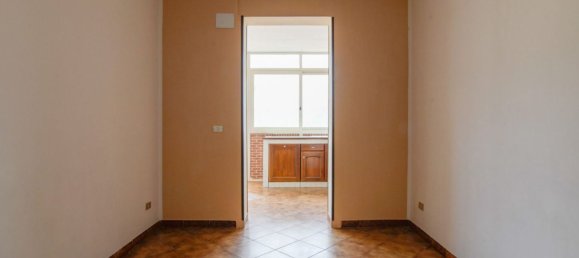 5 rooms Apartment in Palermo, Italy No. 46454 7