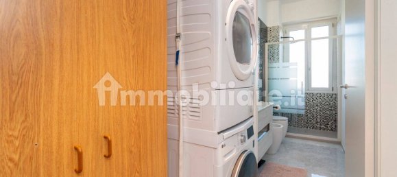 2 Schlafzimmer Wohnung in Turin, Italy, Nr. 345600 19