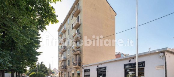 2 Schlafzimmer Wohnung in Turin, Italy, Nr. 345600 24