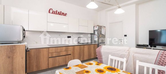 2 Schlafzimmer Wohnung in Turin, Italy, Nr. 345600 5