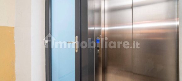 2 Schlafzimmer Wohnung in Turin, Italy, Nr. 345600 23