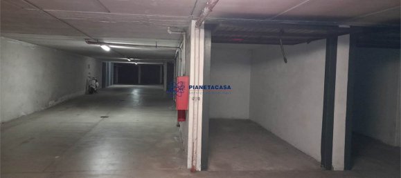 1 room Garage in Bergamo, Italy No. 70880 3
