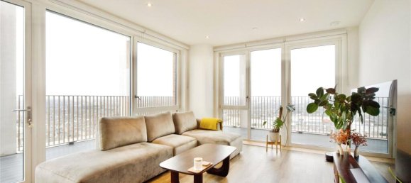 2 bedrooms Apartment in London, United Kingdom No. 11548 2