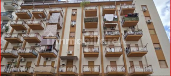 Apartamento T2 em Palermo, Italy N.º 361002 2