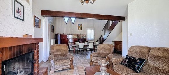 4 bedrooms House in Civrieux, France No. 311512 9