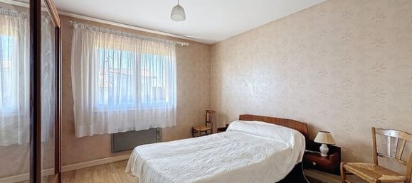 4 bedrooms House in Civrieux, France No. 311512 15