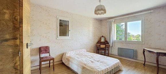 4 bedrooms House in Civrieux, France No. 311512 14