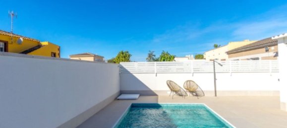 Casa de 3 dormitorios en Torrevieja, Spain No. 188338 22