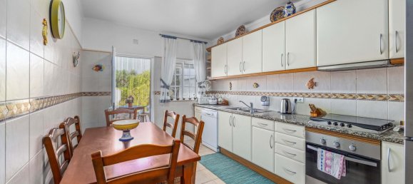 4 bedrooms Townhouse in Guia, Portugal No. 137520 4