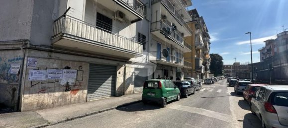 3-Zimmer Wohnung in Naples, Italy, Nr. 144020 21