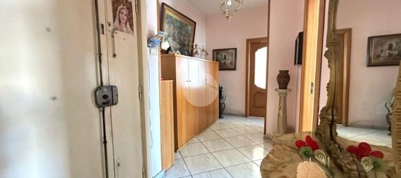 3-Zimmer Wohnung in Naples, Italy, Nr. 144020 16
