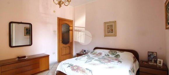 3-Zimmer Wohnung in Naples, Italy, Nr. 144020 12