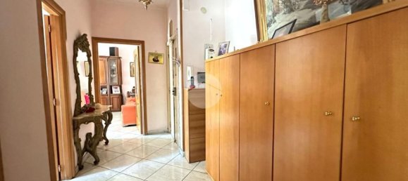 3-Zimmer Wohnung in Naples, Italy, Nr. 144020 17