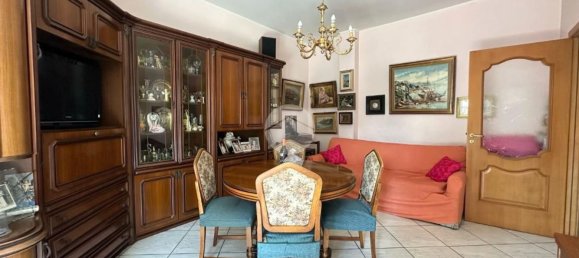 3-Zimmer Wohnung in Naples, Italy, Nr. 144020 9