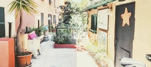 2 bedrooms Apartment in Genoa, Italy No. 287275 2