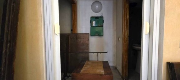 Gewerbliche Immobilie in Palermo, Italy 130m², Nr. 316425 12