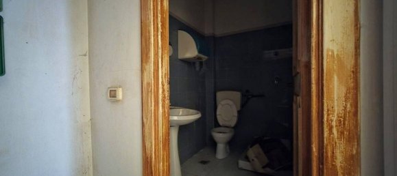 Gewerbliche Immobilie in Palermo, Italy 130m², Nr. 316425 14