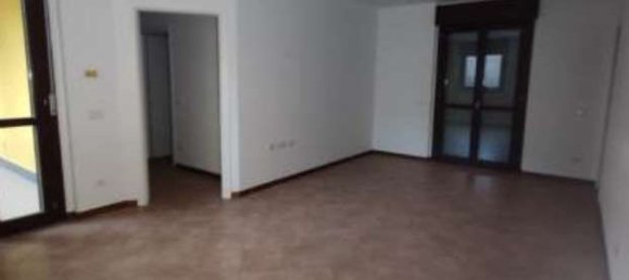 Квартира с 3 комнатами в Бовизио Машаго, Италия № 179762 4