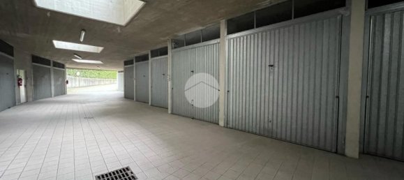 4 rooms Apartment in San Mauro Torinese, Italy No. 158448 3