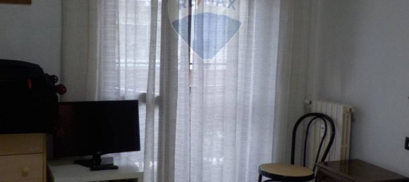 2-salle Appartement à Cologno Monzese, Italy No. 8344 22