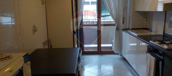 2-salle Appartement à Cologno Monzese, Italy No. 8344 20