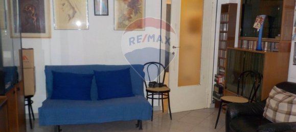 2-salle Appartement à Cologno Monzese, Italy No. 8344 7
