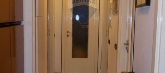 2-salle Appartement à Cologno Monzese, Italy No. 8344 3