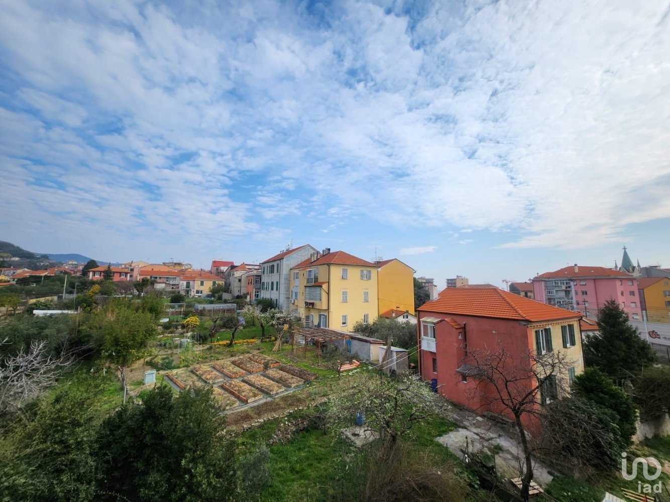 Квартира с 3 спальнями в Савона, Италия № 235891