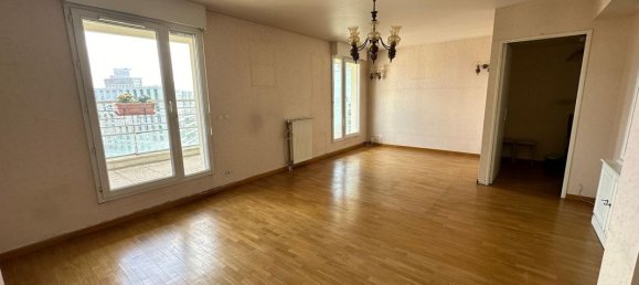 Apartamento de 2 dormitorios en Courbevoie, France No. 178234 4