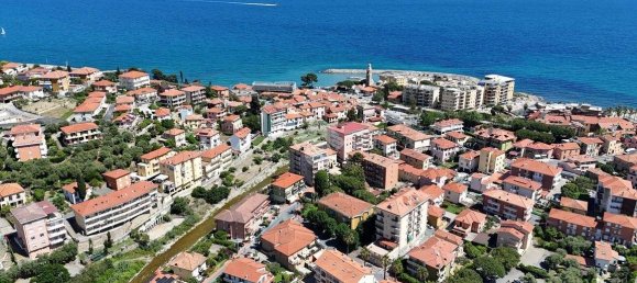 Apartamento de 2 dormitorios en San Lorenzo al Mare, Italy No. 78692 8