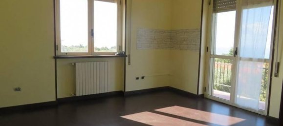 3 rooms Apartment in Gizzeria, Italy No. 39446 7