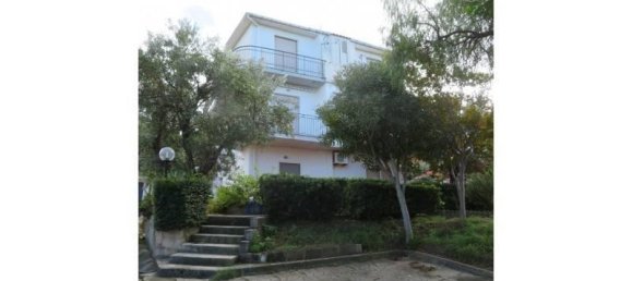 3 rooms Apartment in Gizzeria, Italy No. 39446 10