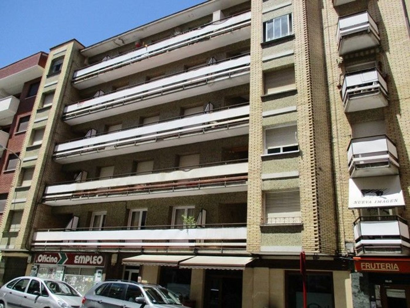 3 bedrooms Apartment in La Rioja, Spain No. 195414