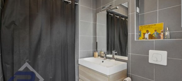 2 chambres Appartement à Montreuil, France No. 359332 8