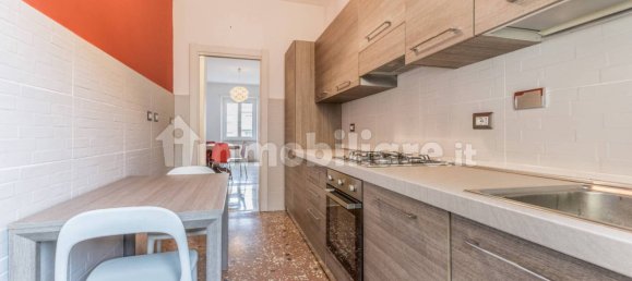 Квартира с 2 спальнями в Рим, Италия № 203198 23