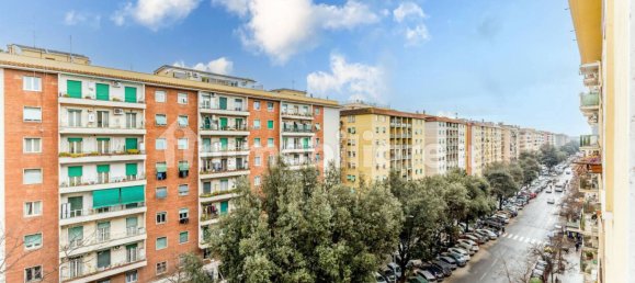 Квартира с 2 спальнями в Рим, Италия № 203198 11