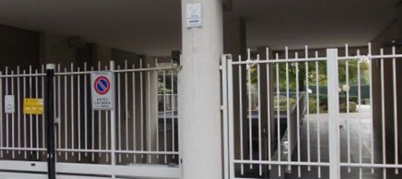 Apartamento de 2 dormitorios en Milan, Italy No. 357944 4