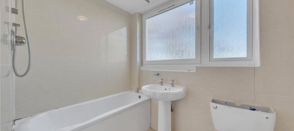 2 bedrooms Apartment in Cricklewood, United Kingdom No. 7858 9
